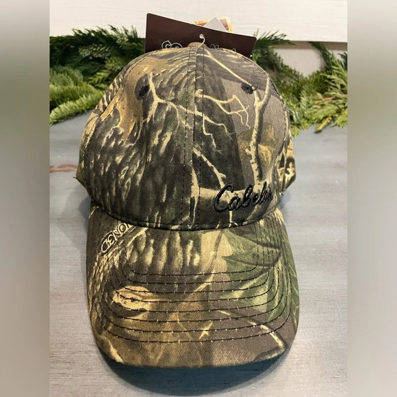 Brand new! CABELA’S Camo Cap - Picture 1 of 9